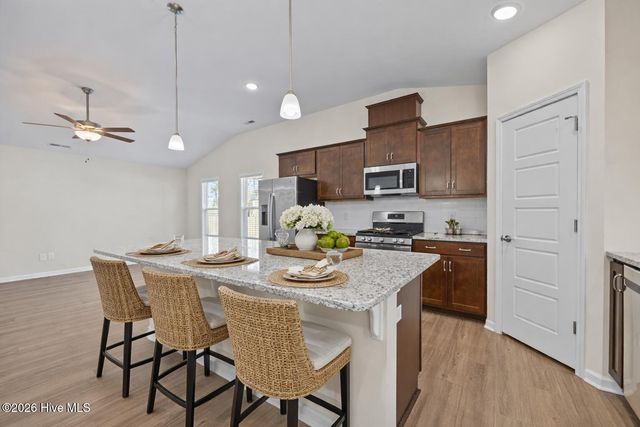 621 West Beaufort Road, Beaufort, NC 28516