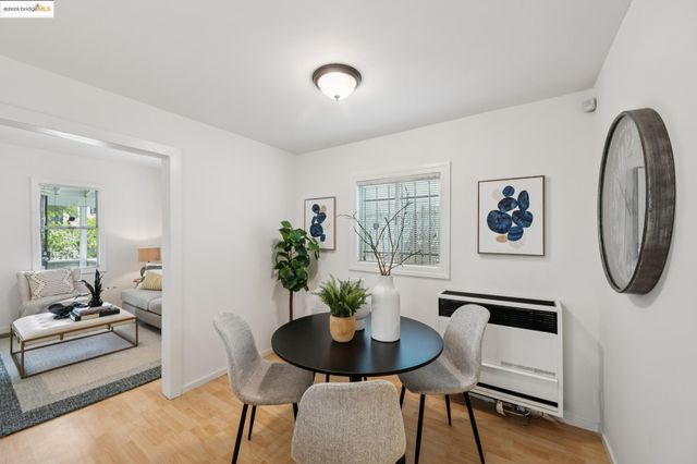 1420 E 33rd St, Oakland, CA 94602