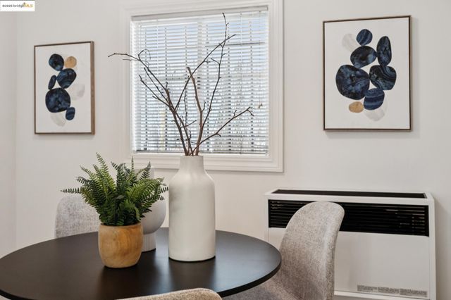 1420 E 33rd St, Oakland, CA 94602