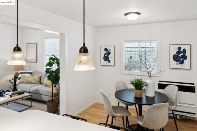 1420 E 33rd St, Oakland, CA 94602