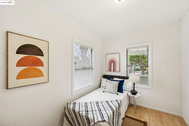 1420 E 33rd St, Oakland, CA 94602