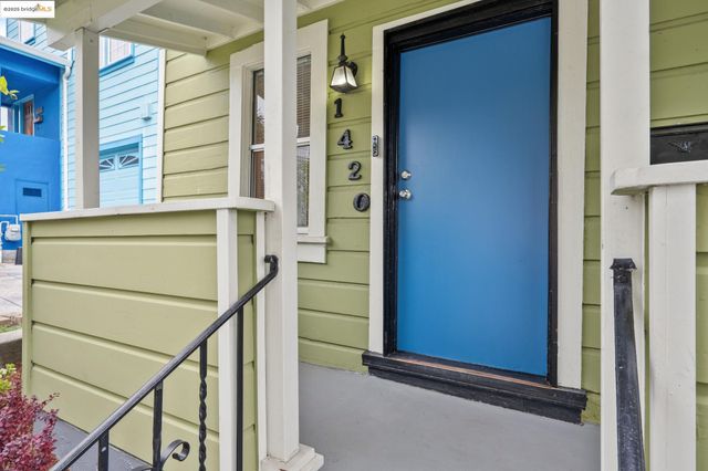 1420 E 33rd St, Oakland, CA 94602