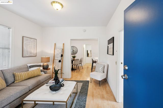 1420 E 33rd St, Oakland, CA 94602