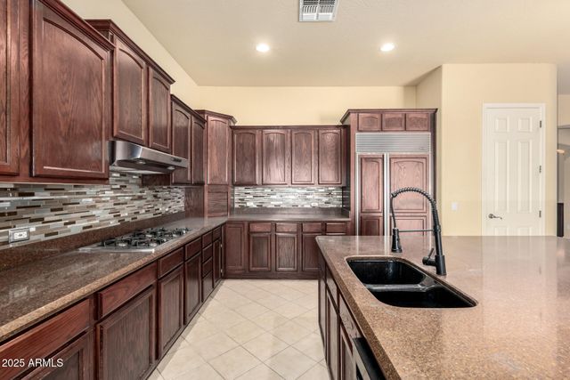 18322 W SWEET ACACIA Drive, Goodyear, AZ 85338