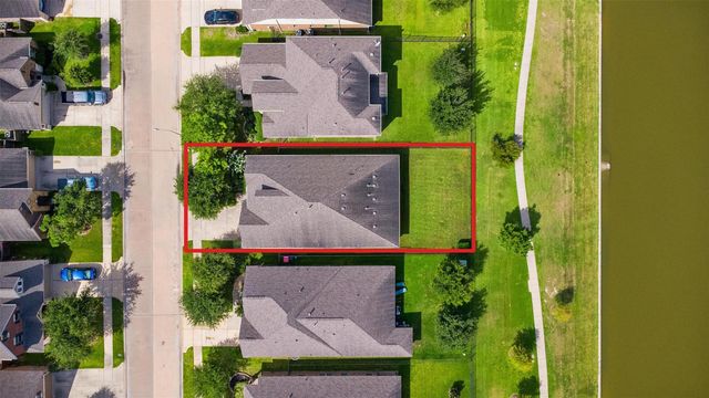 9135 Monarch Field Lane, Cypress, TX 77433