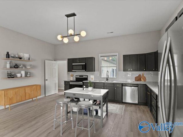 3012 Triana Blvd, Huntsville, AL 35805