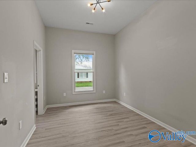 3012 Triana Blvd, Huntsville, AL 35805