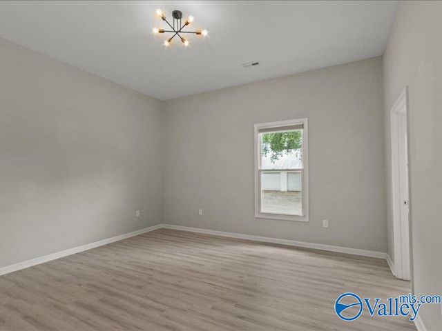 3012 Triana Blvd, Huntsville, AL 35805