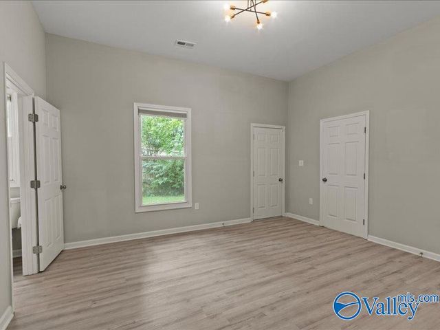 3012 Triana Blvd, Huntsville, AL 35805