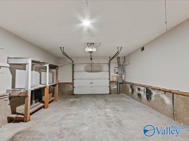 3012 Triana Blvd, Huntsville, AL 35805