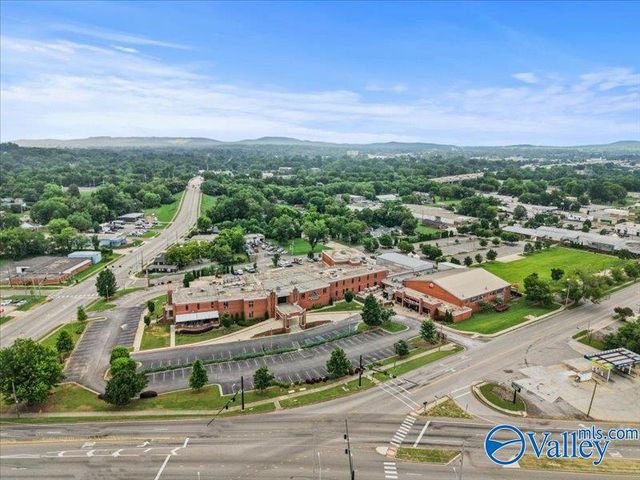 3012 Triana Blvd, Huntsville, AL 35805