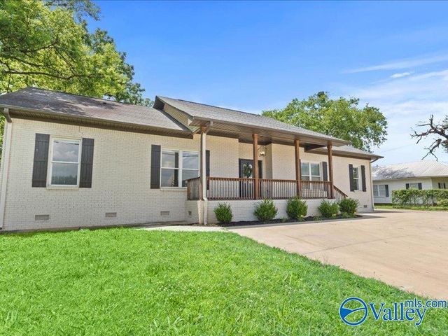 3012 Triana Blvd, Huntsville, AL 35805