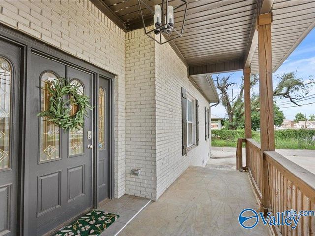3012 Triana Blvd, Huntsville, AL 35805