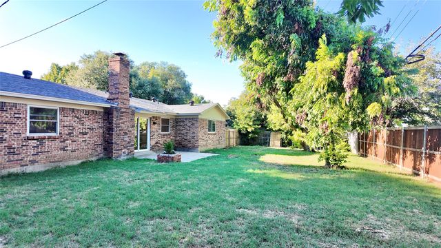 5705 Waits Avenue, Fort Worth, TX 76133