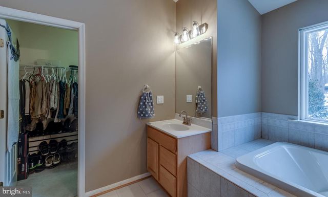 9254 BLUE SKY CT, Owings, MD 20736