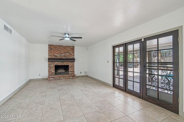 4662 E GRANDVIEW Road, Phoenix, AZ 85032