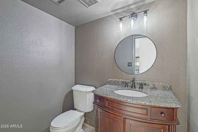 4662 E GRANDVIEW Road, Phoenix, AZ 85032