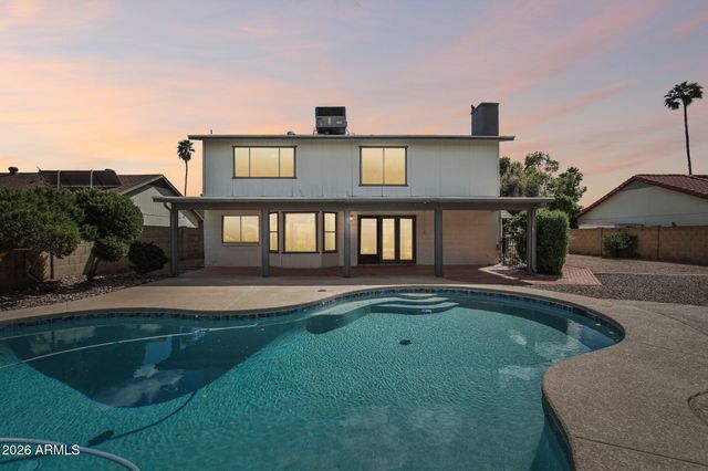 4662 E GRANDVIEW Road, Phoenix, AZ 85032