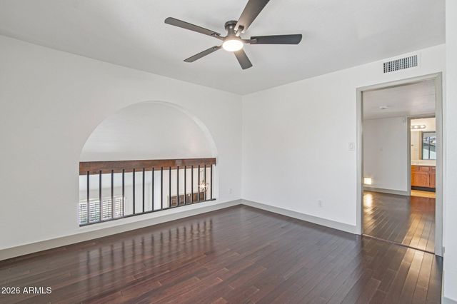 4662 E GRANDVIEW Road, Phoenix, AZ 85032