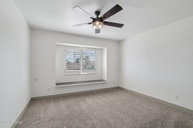 4662 E GRANDVIEW Road, Phoenix, AZ 85032