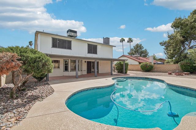 4662 E GRANDVIEW Road, Phoenix, AZ 85032