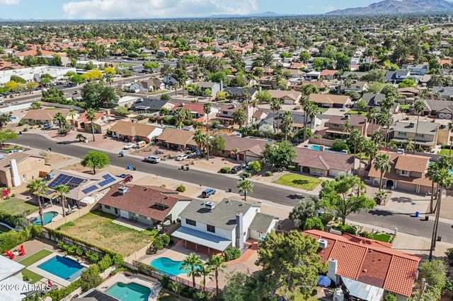 4662 E GRANDVIEW Road, Phoenix, AZ 85032