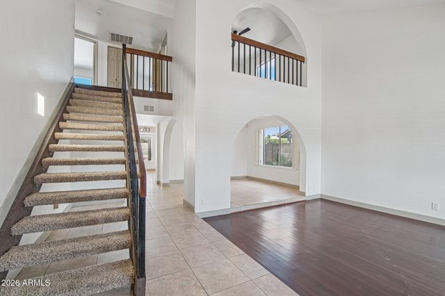 4662 E GRANDVIEW Road, Phoenix, AZ 85032