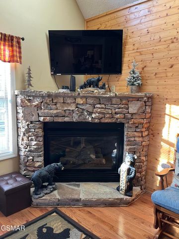 3512 Brook Stone Way, Pigeon Forge, TN 37863