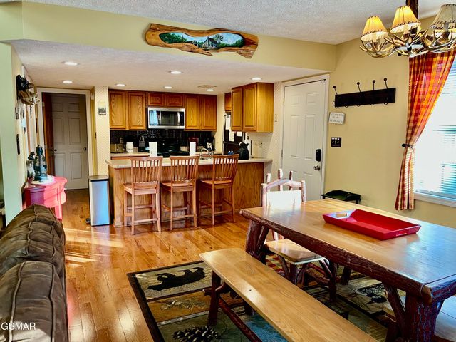 3512 Brook Stone Way, Pigeon Forge, TN 37863