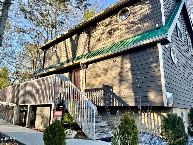 3512 Brook Stone Way, Pigeon Forge, TN 37863