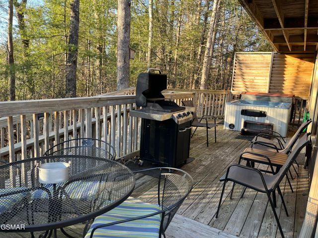 3512 Brook Stone Way, Pigeon Forge, TN 37863