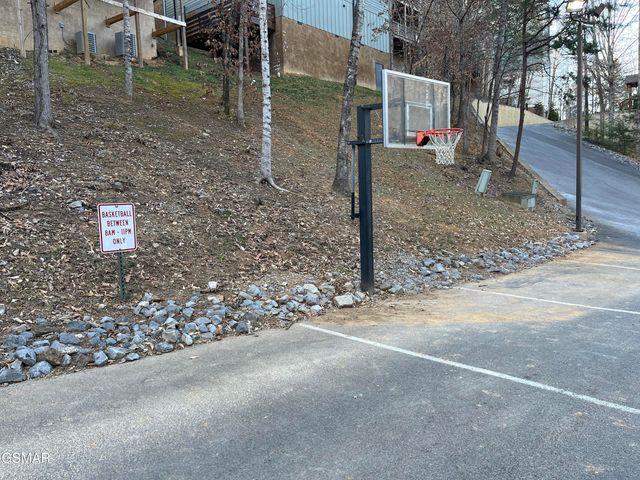 3512 Brook Stone Way, Pigeon Forge, TN 37863