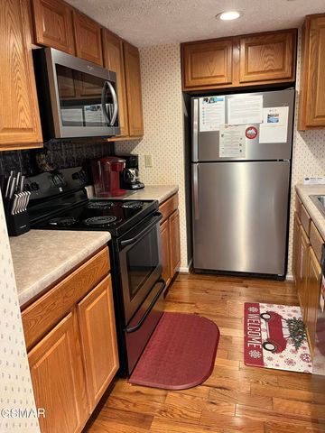 3512 Brook Stone Way, Pigeon Forge, TN 37863