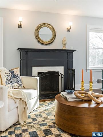 17 Glen Ridge Parkway, Bloomfield, NJ 07003