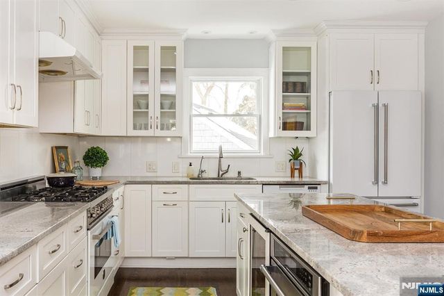 17 Glen Ridge Parkway, Bloomfield, NJ 07003