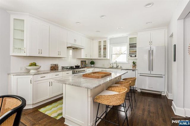 17 Glen Ridge Parkway, Bloomfield, NJ 07003