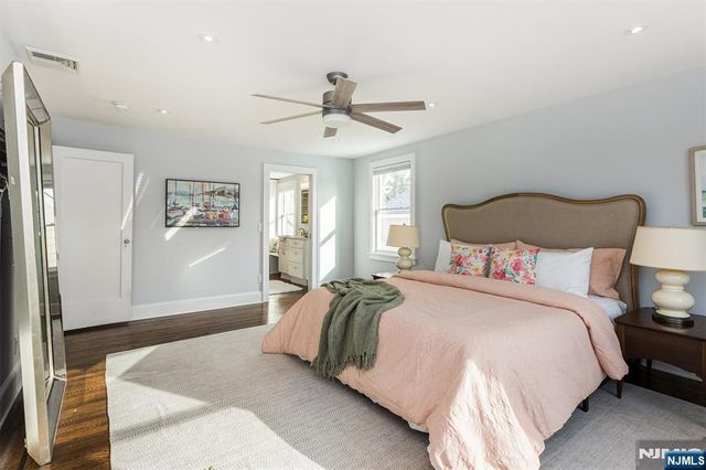 17 Glen Ridge Parkway, Bloomfield, NJ 07003