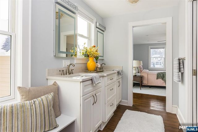 17 Glen Ridge Parkway, Bloomfield, NJ 07003