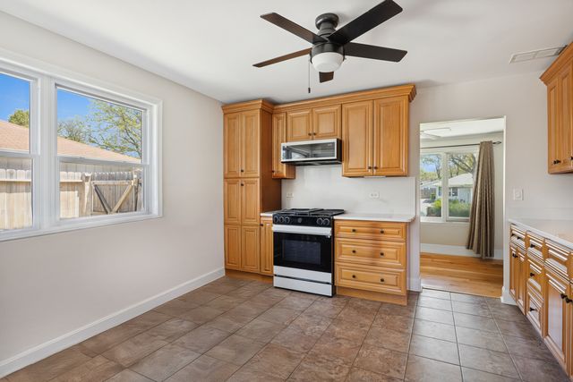 3609 Bobwhite Lane, Rolling Meadows, IL 60008