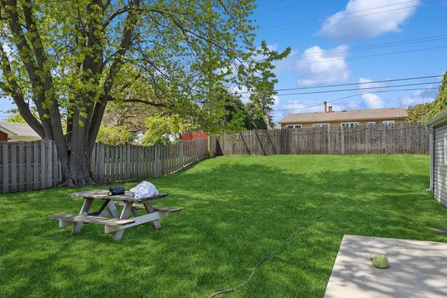 3609 Bobwhite Lane, Rolling Meadows, IL 60008