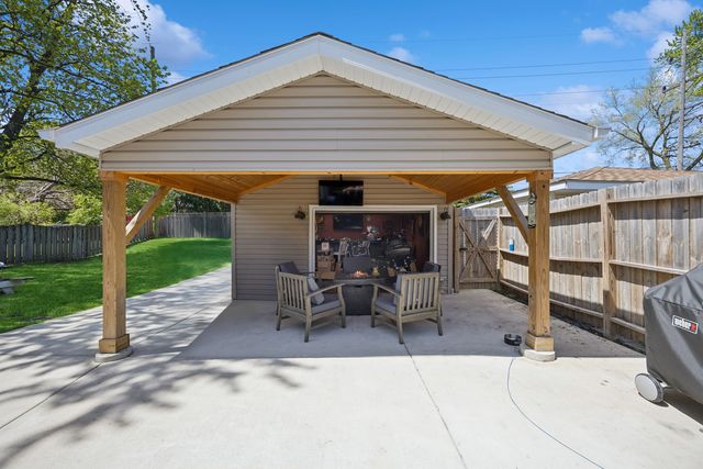 3609 Bobwhite Lane, Rolling Meadows, IL 60008
