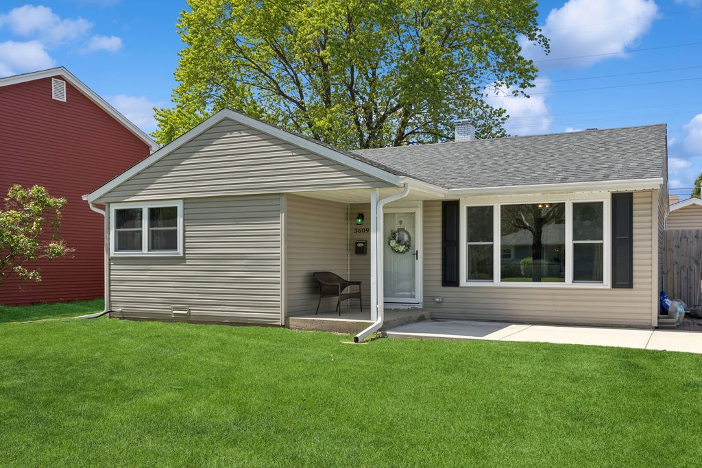 3609 Bobwhite Lane, Rolling Meadows, IL 60008