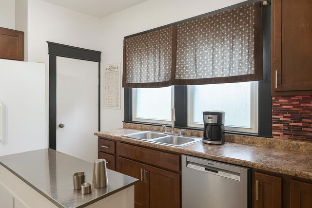 602 Plain, La Porte, IN 46350