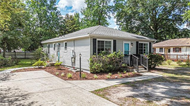 113 Glovers CT, Chesapeake, VA 23322