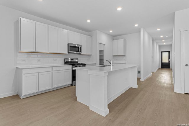 6514 Titan Park, Converse, TX 78109