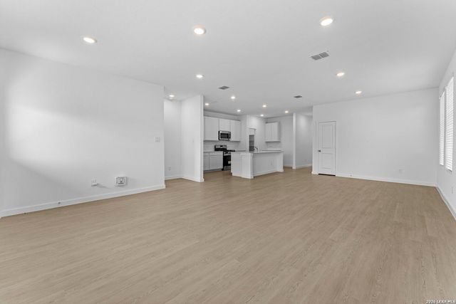 6514 Titan Park, Converse, TX 78109