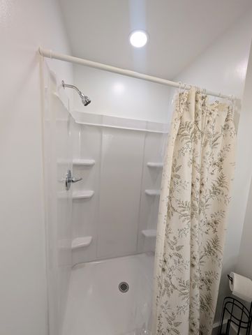 48 Andy Hillis Rd, Mcminnville, TN 37110