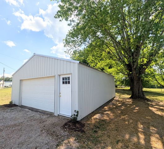 48 Andy Hillis Rd, Mcminnville, TN 37110