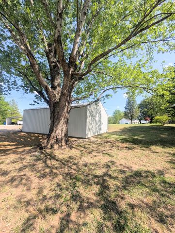 48 Andy Hillis Rd, Mcminnville, TN 37110