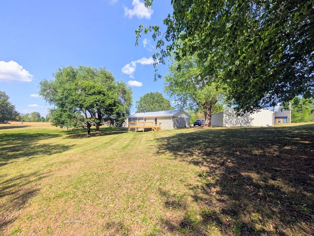 48 Andy Hillis Rd, Mcminnville, TN 37110